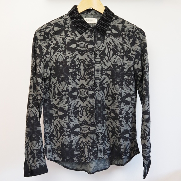 Beaded blouse - Picture 1 of 2